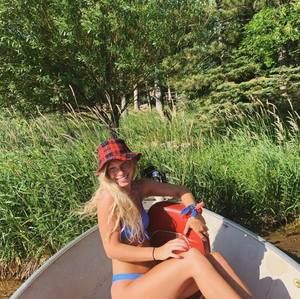 Meet your Posher, Hayley